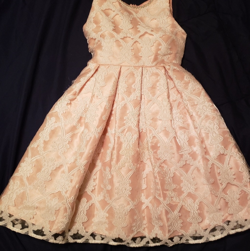 Girl's Dress